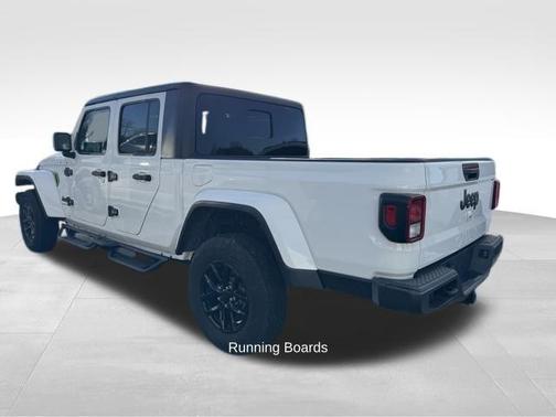 2022 Jeep Gladiator Sport