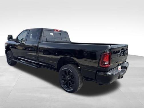Diamond Black 2026 RAM 2500 Tradesman