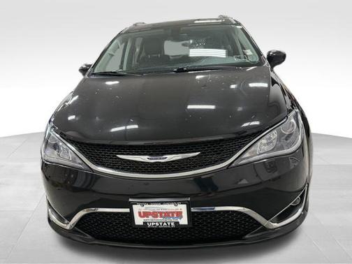 2020 Chrysler Pacifica Touring-L