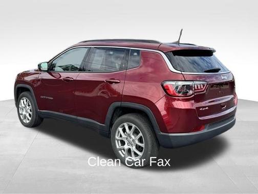 2022 Jeep Compass Latitude Lux
