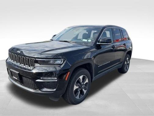 2025 Jeep Grand Cherokee 4xe Base
