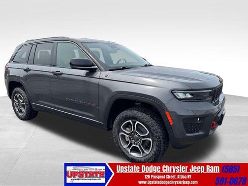 Metallic 2022 Jeep Grand Cherokee Trailhawk