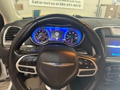2021 Chrysler 300 Touring