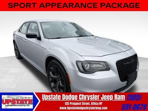 2021 Chrysler 300 Touring