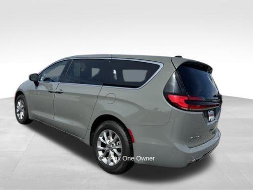 Ceramic Gray Clearcoat 2023 Chrysler Pacifica Touring-L