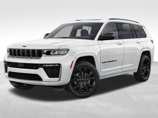 Bright White Clearcoat 2026 Jeep Grand Cherokee L Laredo