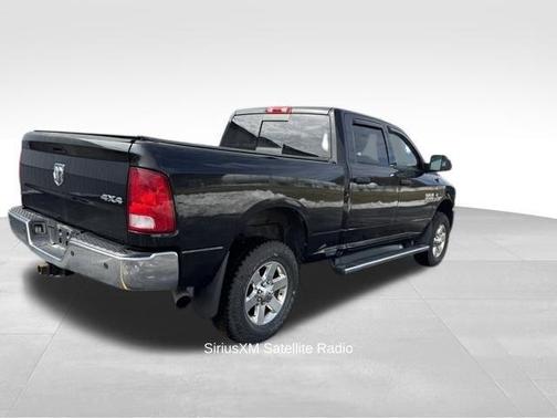 Brilliant Black Crystal Pearlcoat 2015 RAM 2500 SLT
