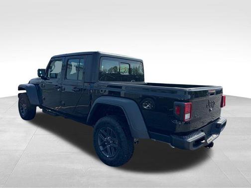 Black Clearcoat 2026 Jeep Gladiator Sport
