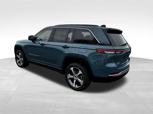 Steel Blue 2026 Jeep Grand Cherokee Limited 4x4