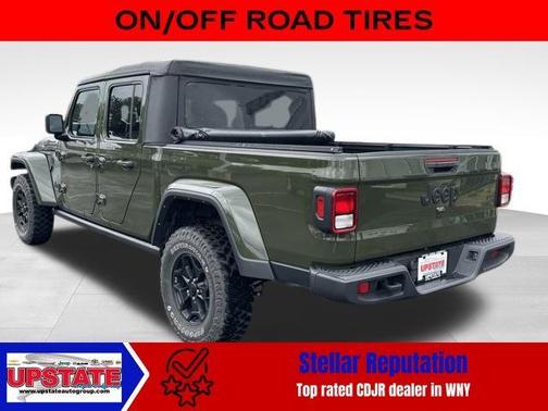 2022 Jeep Gladiator Sport