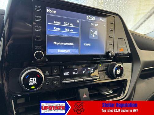Midnight Black Metallic 2022 Toyota Highlander LE