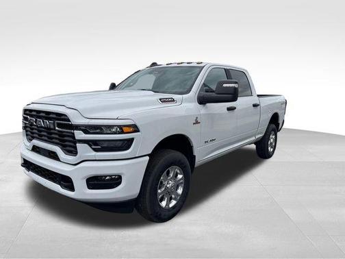 Bright White Clearcoat 2026 RAM 2500 Big Horn