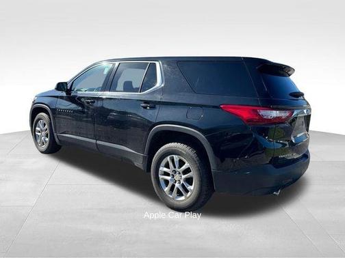 Mosaic Black Metallic 2018 Chevrolet Traverse LS