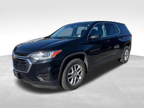 Mosaic Black Metallic 2018 Chevrolet Traverse LS