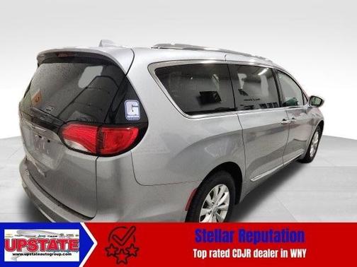 2019 Chrysler Pacifica Touring-L