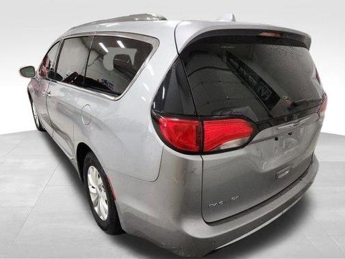 2019 Chrysler Pacifica Touring-L