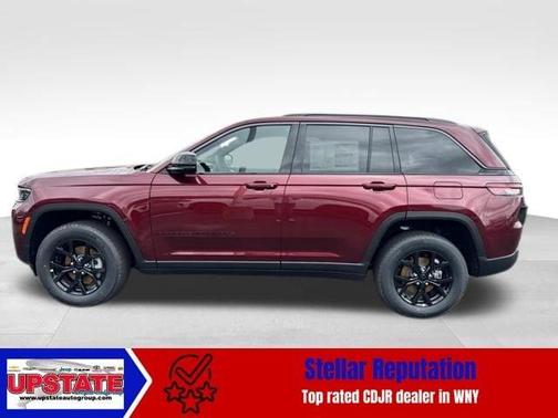 2026 Jeep Grand Cherokee Laredo