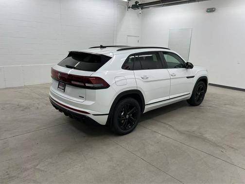 2026 Volkswagen Atlas Cross Sport 2.0T SEL