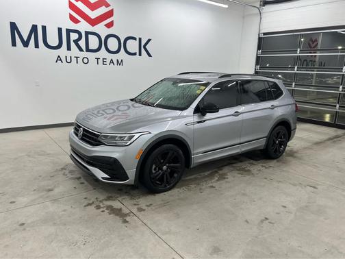 2023 Volkswagen Tiguan 2.0T SE R-Line Black 4MOTION