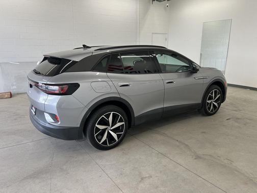 Silver Mist Metallic 2023 Volkswagen ID.4 AWD Pro S