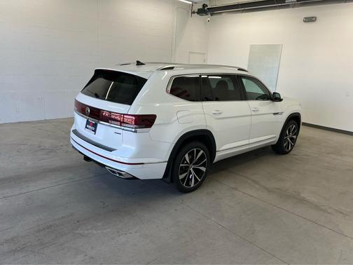 2026 Volkswagen Atlas 2.0T SEL Premium R-Line 4MOTION