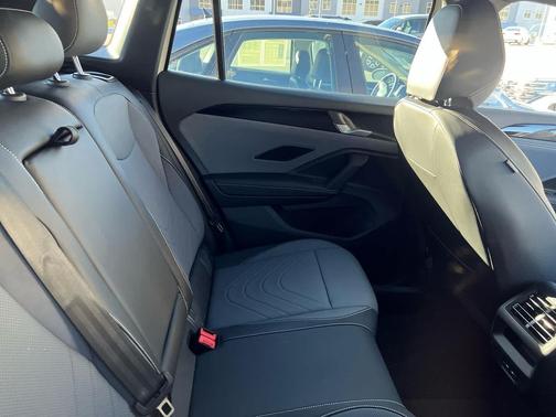 2025 Volkswagen Tiguan 2.0T SE R-Line Black 4MOTION