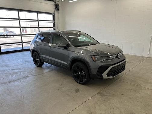 2025 Volkswagen Taos 1.5T SEL