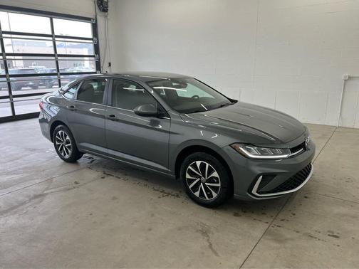 Platinum Gray Metallic 2026 Volkswagen Jetta 1.4T S