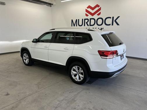 Pure White 2019 Volkswagen Atlas 3.6L SE w/Technology