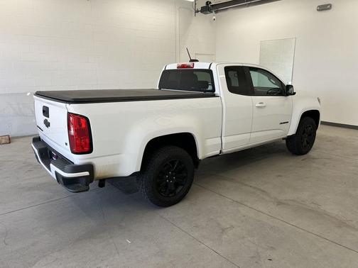 Summit White 2019 Chevrolet Colorado LT