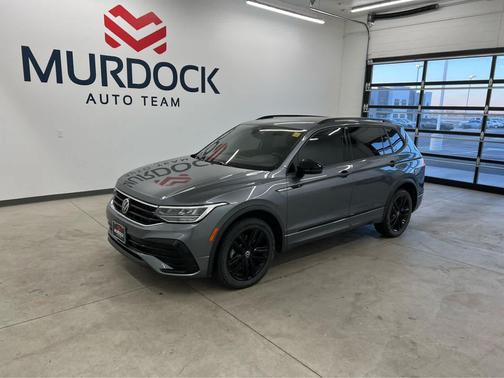 2022 Volkswagen Tiguan 2.0T SE R-Line Black 4MOTION