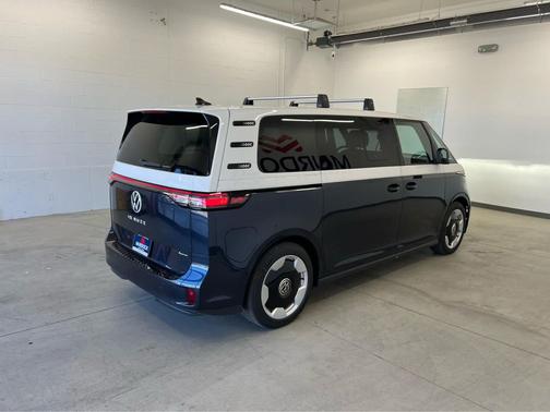 2025 Volkswagen ID. Buzz Pro S Plus