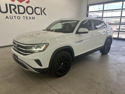 Pure White 2023 Volkswagen Atlas Cross Sport 3.6L V6 SE w/Technology