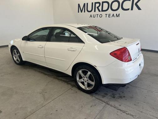 Ivory White 2008 Pontiac G6 Base