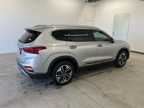 Shimmering Silver Pearl 2020 Hyundai SANTA FE Limited 2.0T