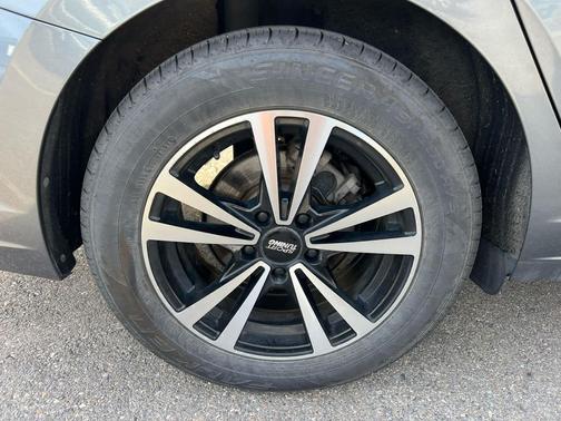 Platinum Gray Metallic 2019 Volkswagen Jetta 1.4T S