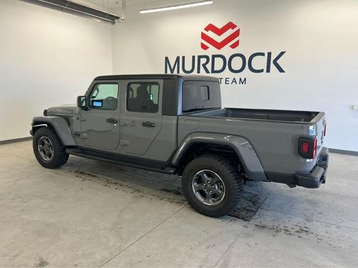 2022 Jeep Gladiator Sport S