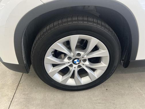 Mineral White Metallic 2013 BMW X1 xDrive 28i