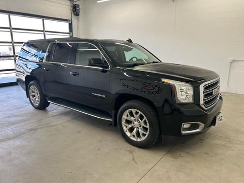 Onyx Black 2016 GMC Yukon XL SLT