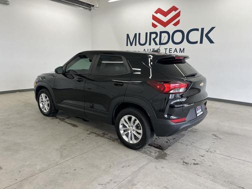 Mosaic Black Metallic 2022 Chevrolet Trailblazer LS