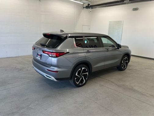 2023 Mitsubishi Outlander SE 2.5 S-AWC