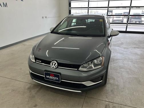 2017 Volkswagen Golf Alltrack TSI SE