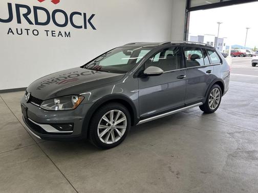 Platinum Gray Metallic 2017 Volkswagen Golf Alltrack TSI SE