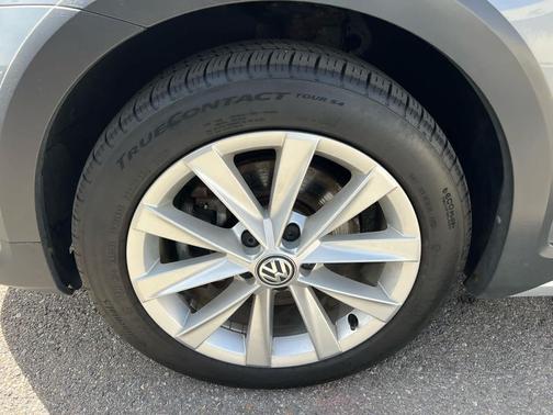 2017 Volkswagen Golf Alltrack TSI SE