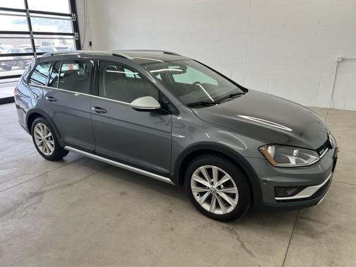 2017 Volkswagen Golf Alltrack TSI SE