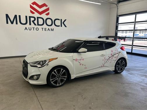 Elite White 2016 Hyundai Veloster Turbo