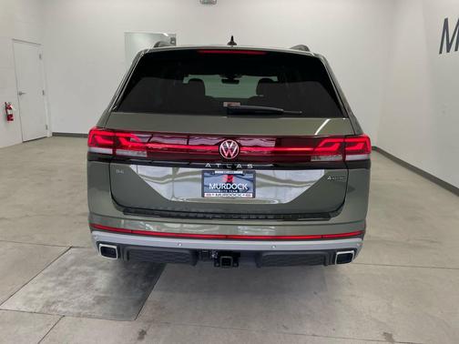 2026 Volkswagen Atlas 2.0T Peak Edition
