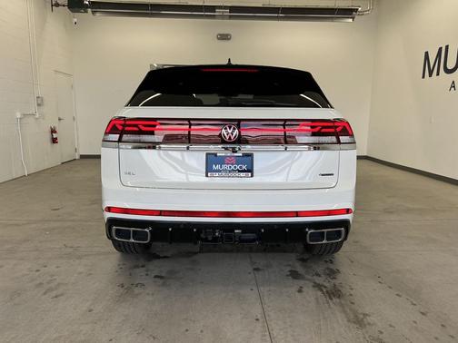Opal White Pearl 2026 Volkswagen Atlas Cross Sport 2.0T SEL Premium