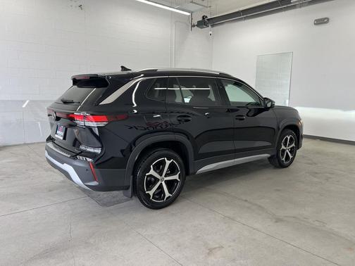 deep black pearl 2026 Volkswagen Tiguan 2.0T SE