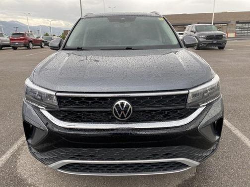 GRAY 2022 Volkswagen Taos 1.5T SE
